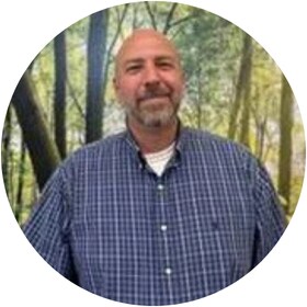 Staff member Tom "JR" Barr from ID_98a3c9
