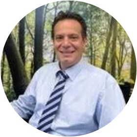 Staff member Tom Tugman from ID_9b475a