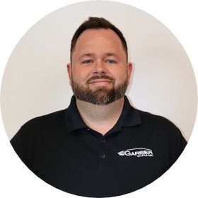 Staff member Nate Niswander from ID_6009b1