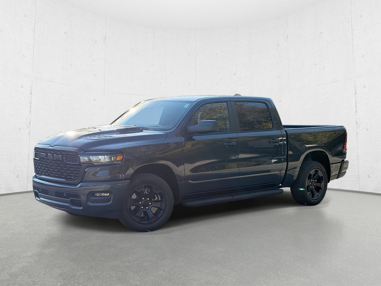 2027 Ram 1500 EXPRESS CREW CAB 4X4 5'7 BOX Pickup