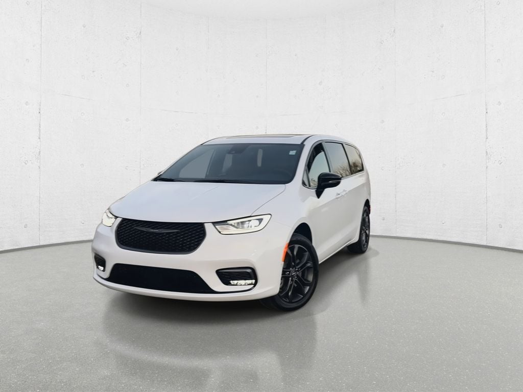 New 2026 Chrysler Pacifica SELECT AWD Passenger Van