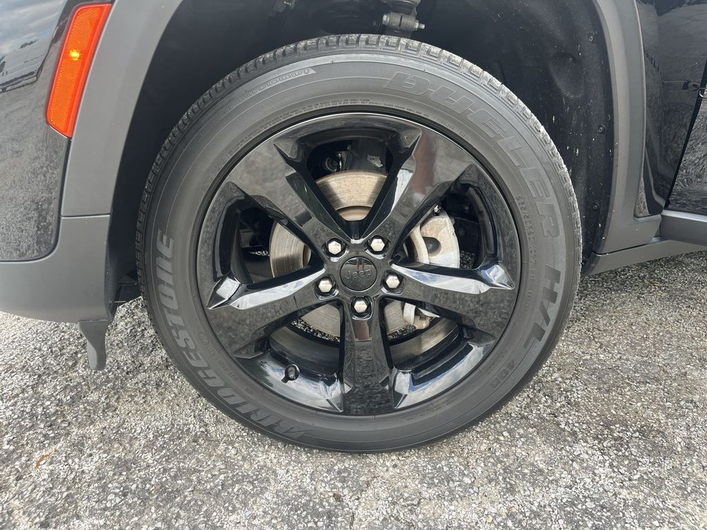 2023 Jeep Grand Cherokee Altitude - Photo 11