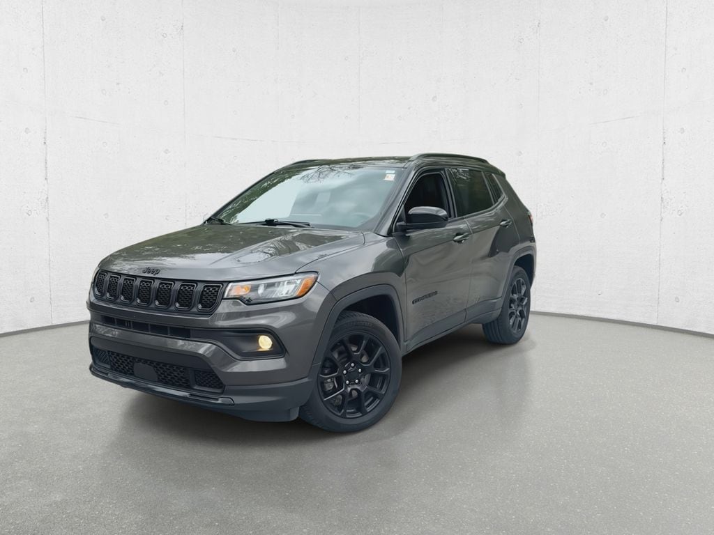 Used 2023 Jeep Compass Altitude 4x4 SUV
