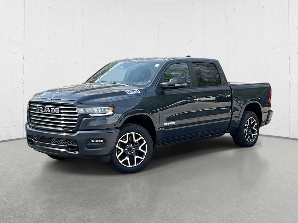 2026 RAM 1500 Laramie 4x4 Crew Cab 5'7's photo