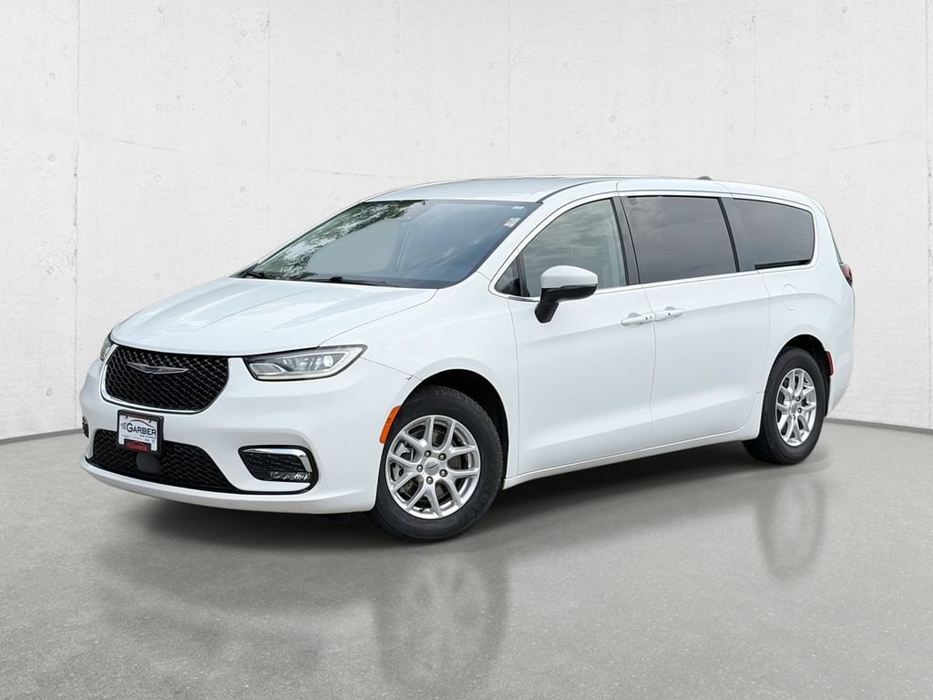 Certified 2023 Chrysler Pacifica Touring L Touring L FWD