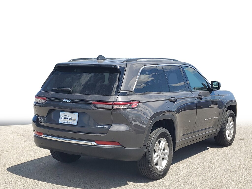 Used 2023 Jeep Grand Cherokee Laredo 4x4 SUV