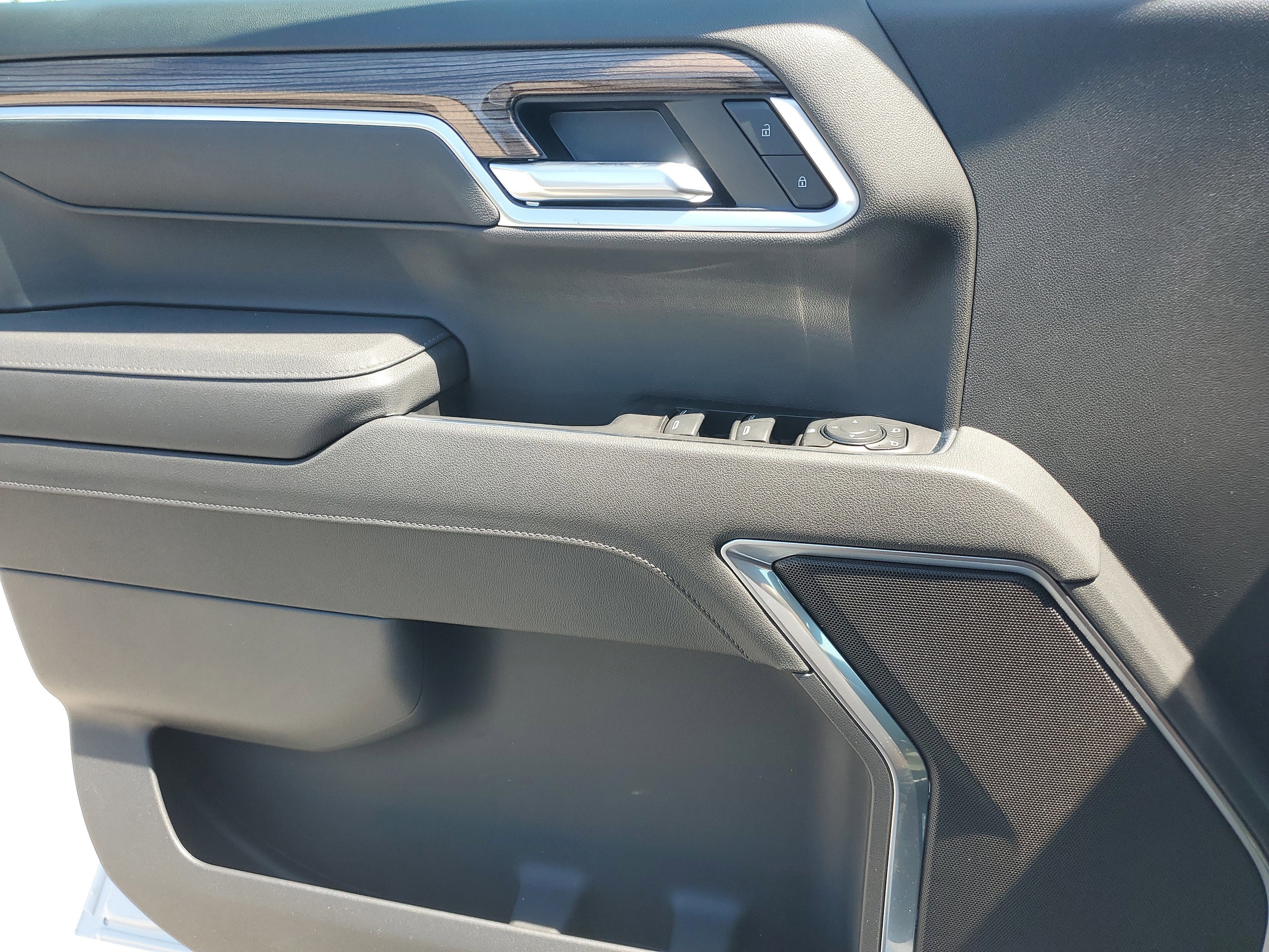 2026 Chevrolet Silverado 1500 LT - Photo 19