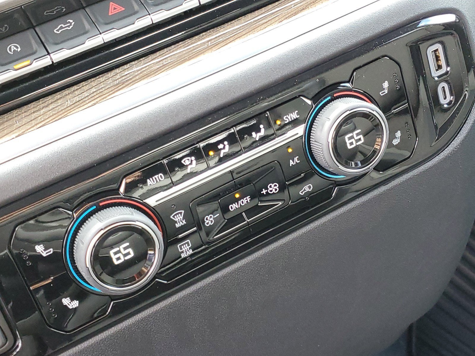 2026 Chevrolet Silverado 1500 LT - Photo 19