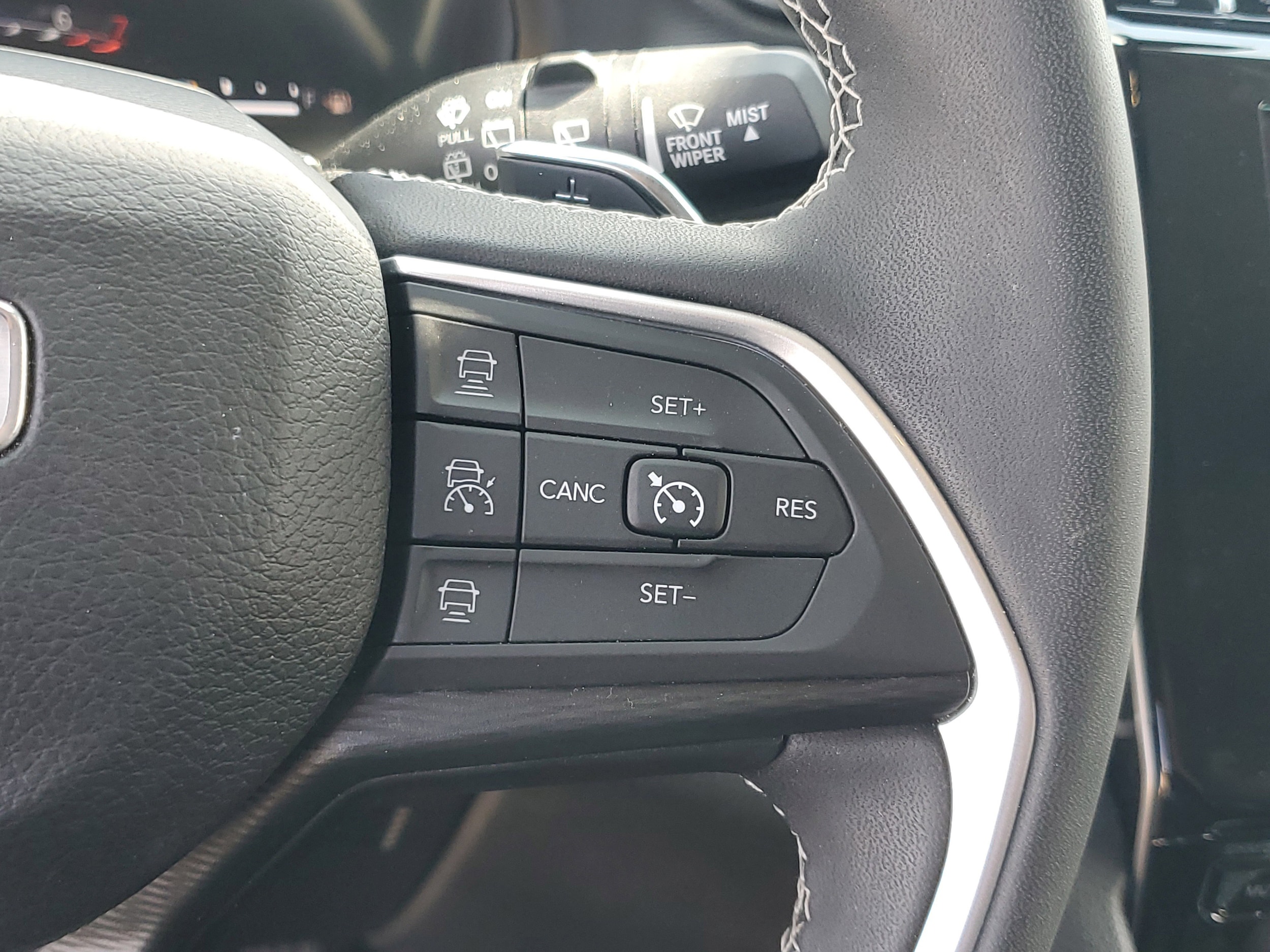 2023 Jeep Grand Cherokee Laredo - Photo 11