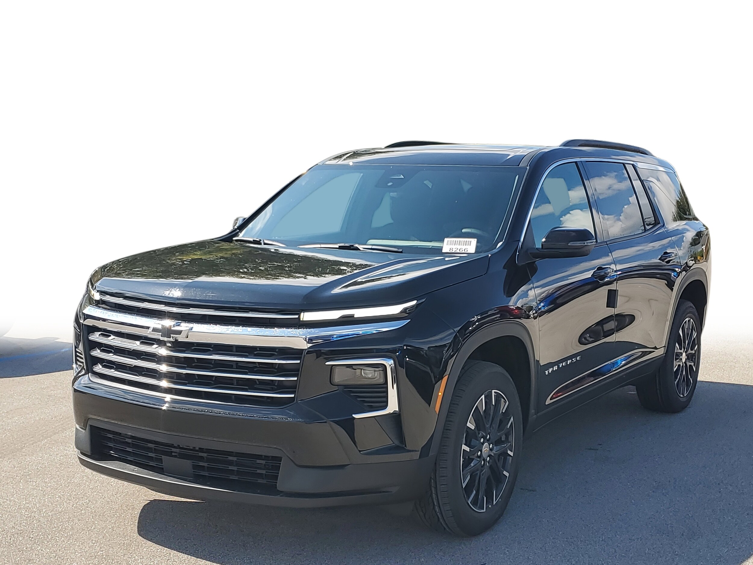 2026 Chevrolet Traverse photo 2