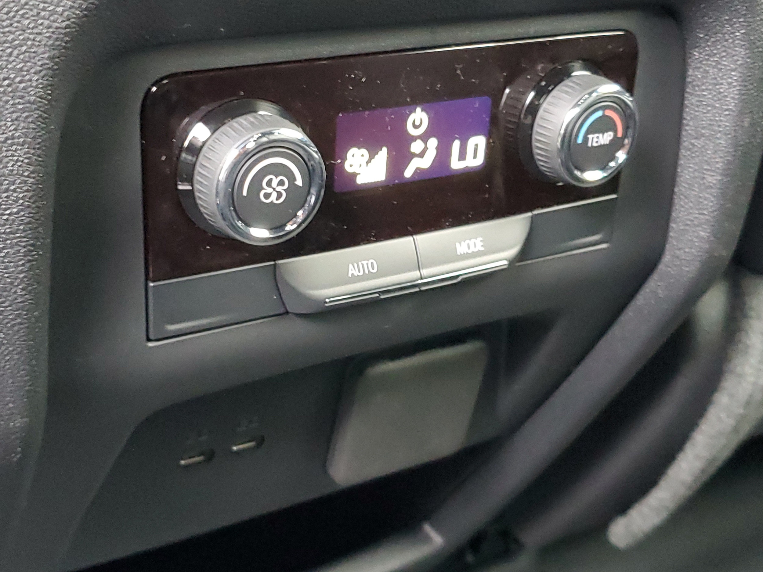 2026 Chevrolet Traverse LT - Photo 25