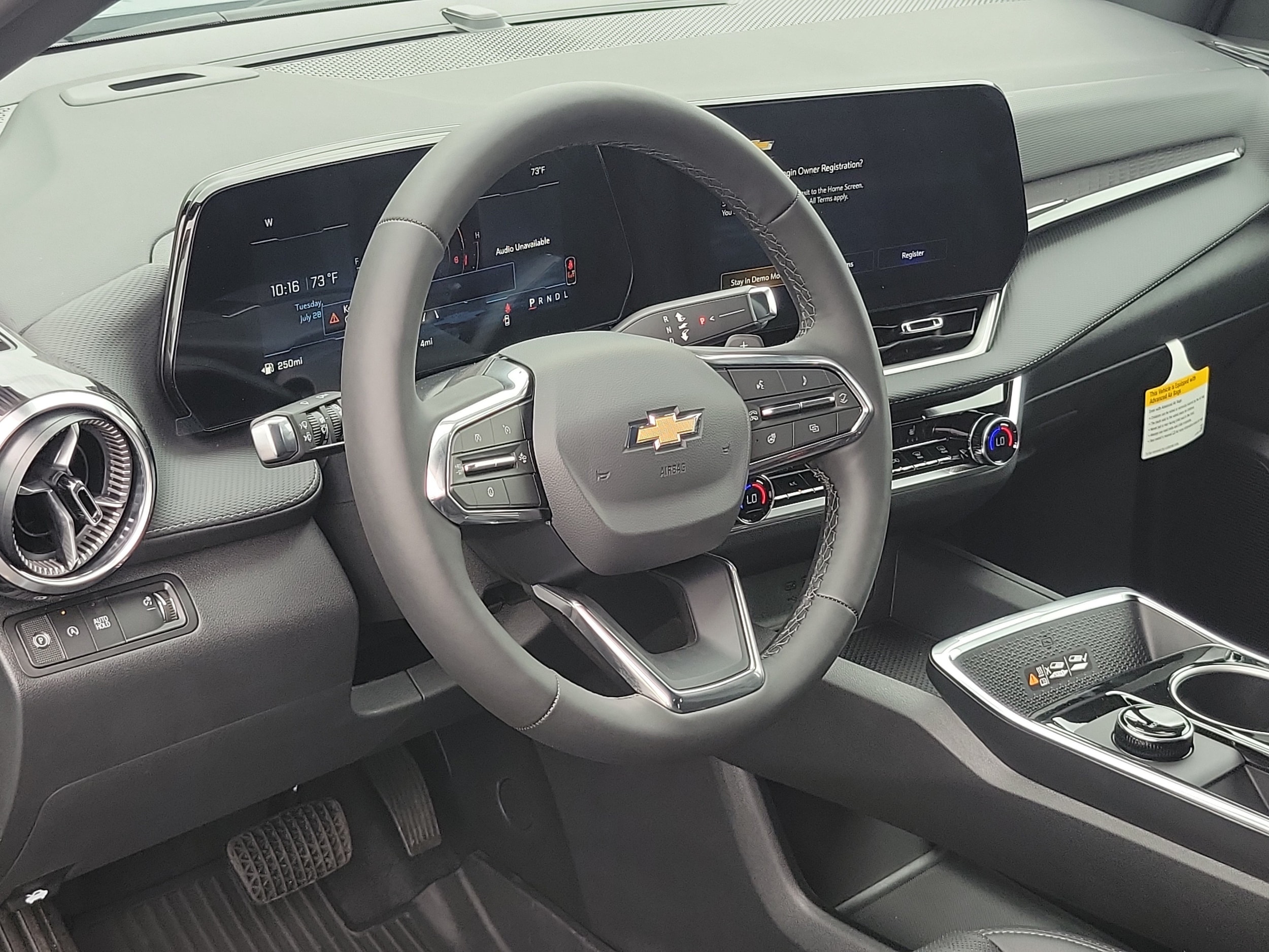 2027 Chevrolet Equinox LT - Photo 7