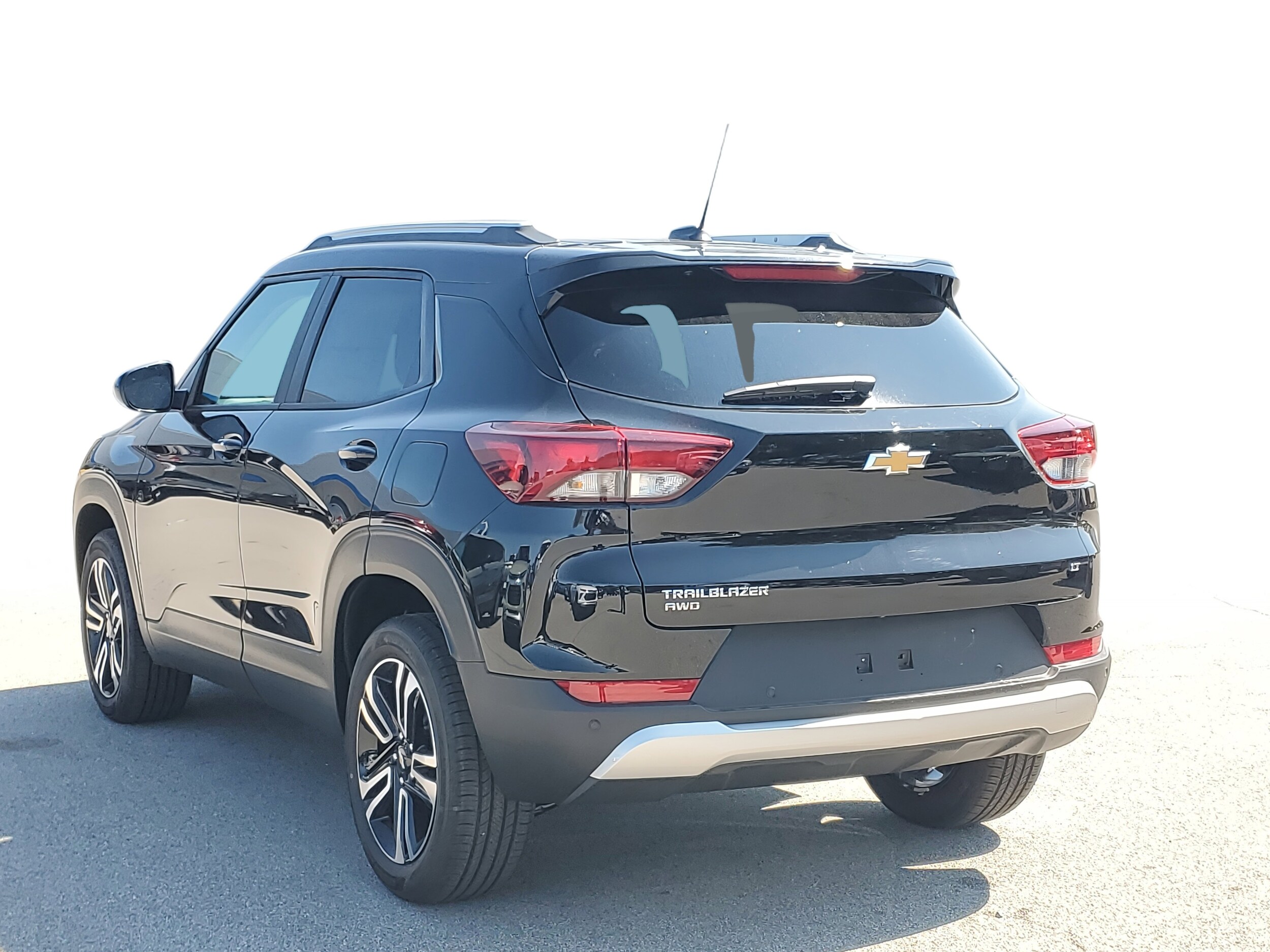 2026 Chevrolet Trailblazer LT photo 2
