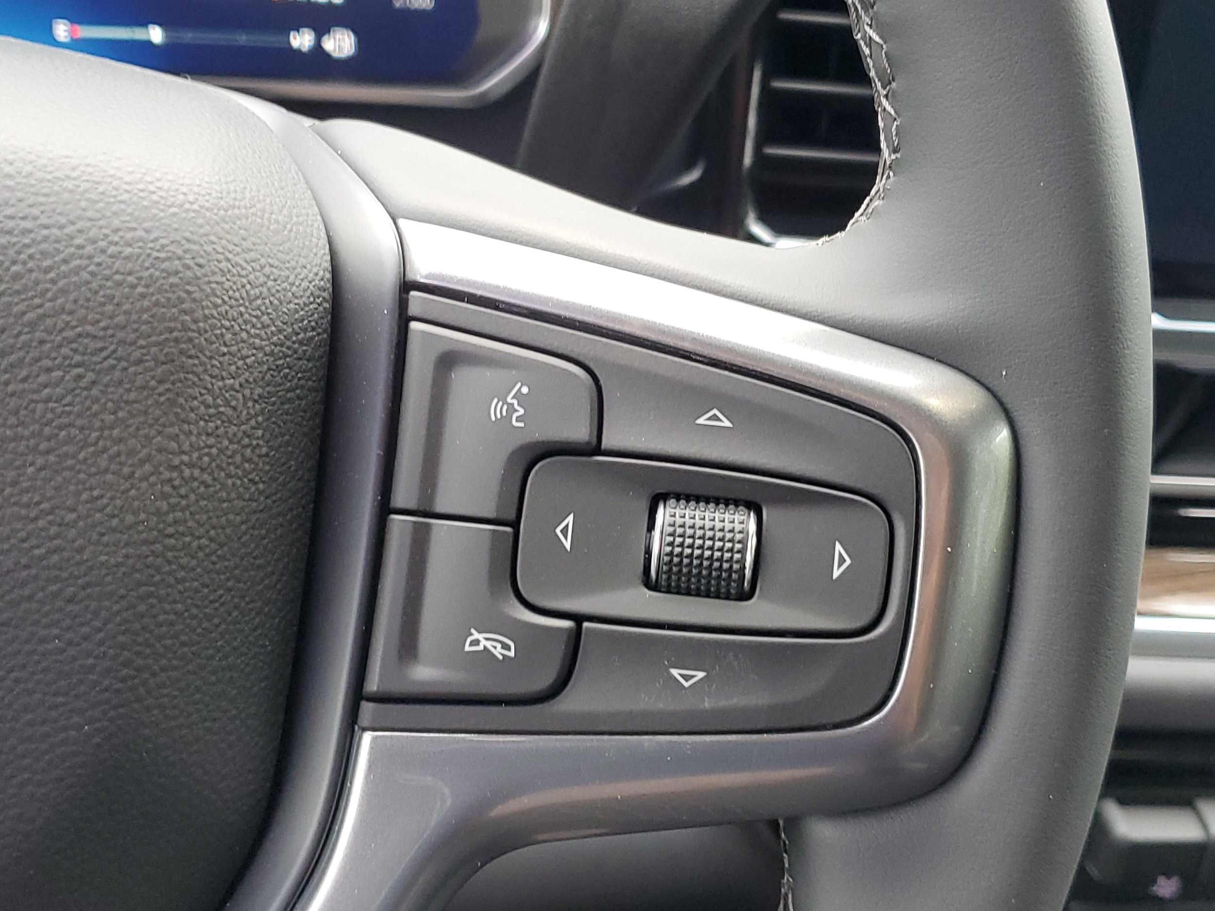 2026 Chevrolet Silverado 1500 LT - Photo 10