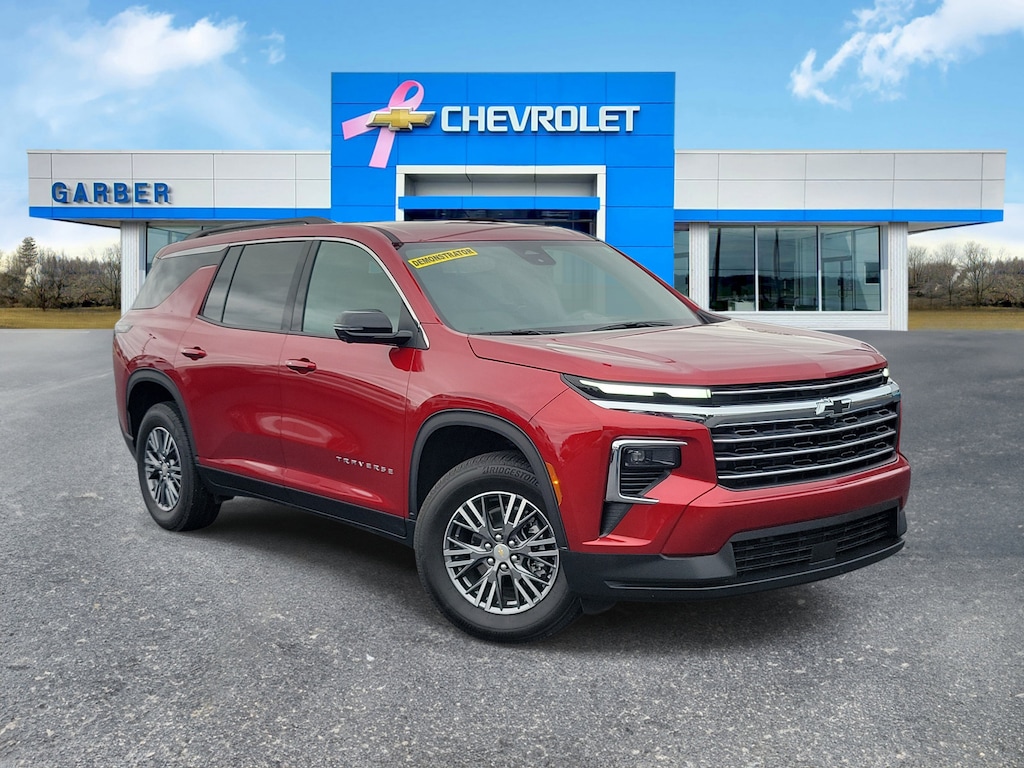 Used 2026 Chevrolet Traverse LT SUV
