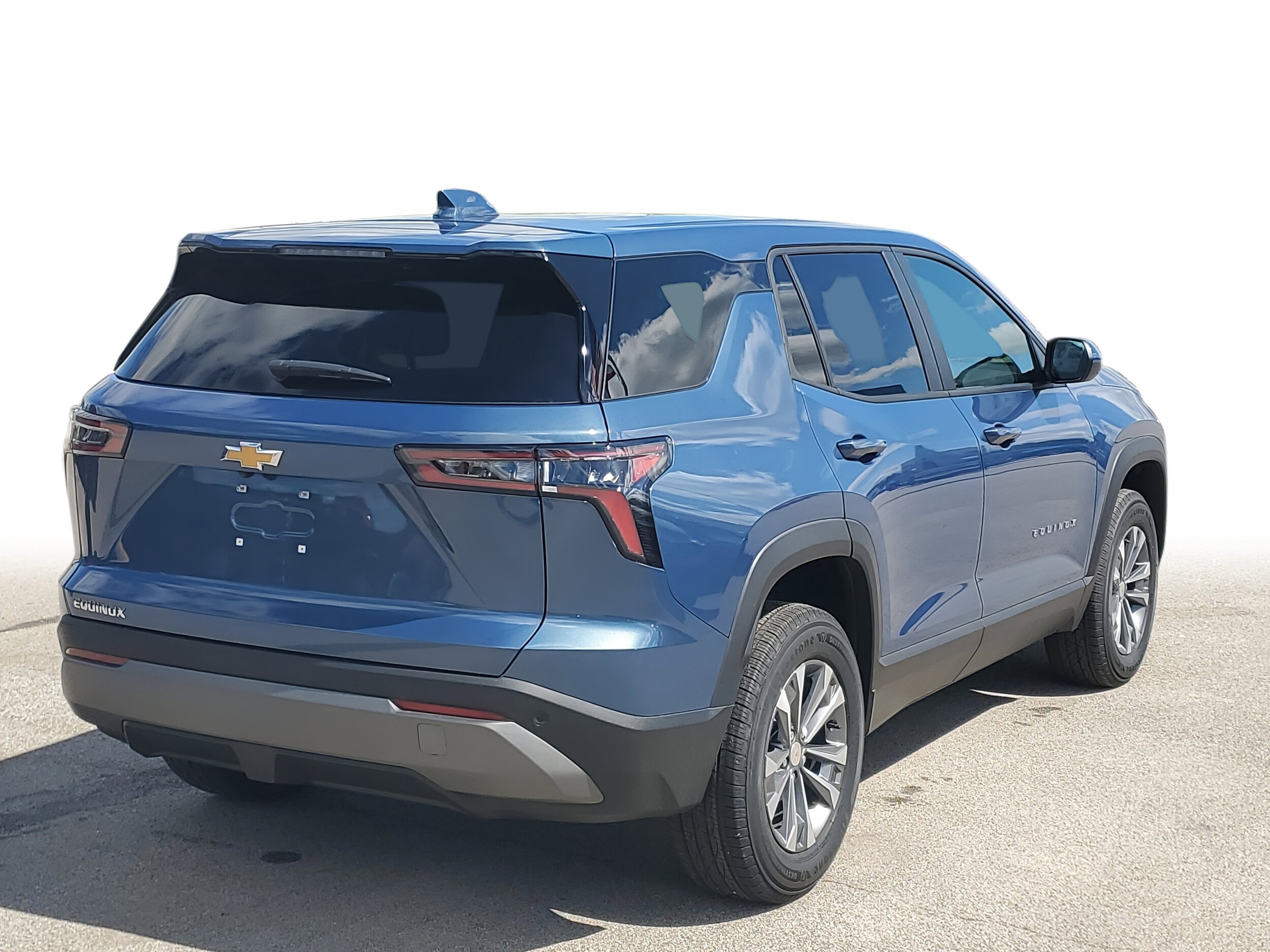 2026 Chevrolet Equinox LT photo 3