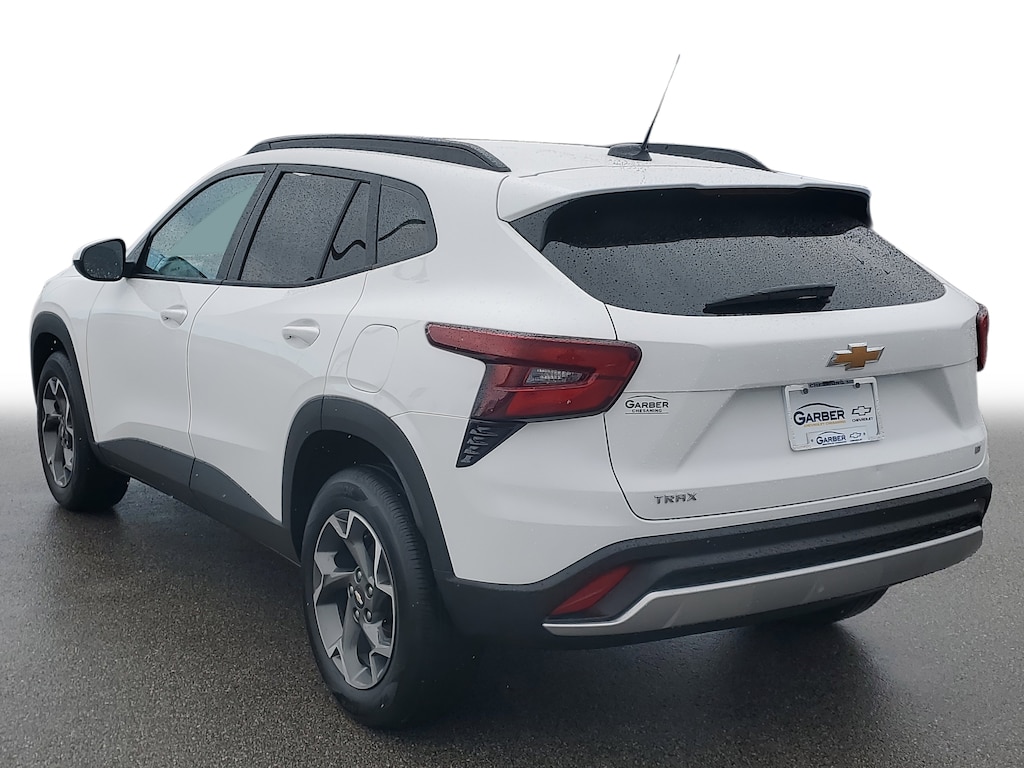 Used 2024 Chevrolet Trax LT SUV