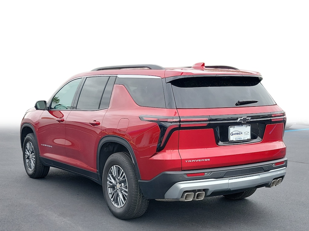 Used 2026 Chevrolet Traverse LT SUV