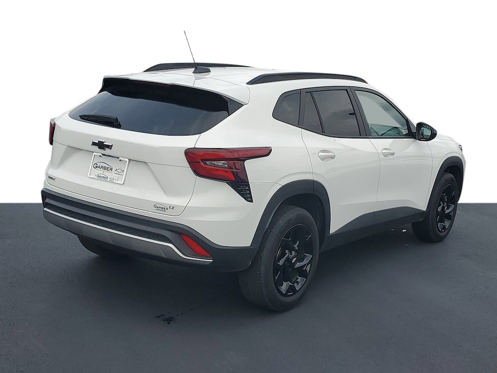 Used 2025 Chevrolet Trax LT SUV