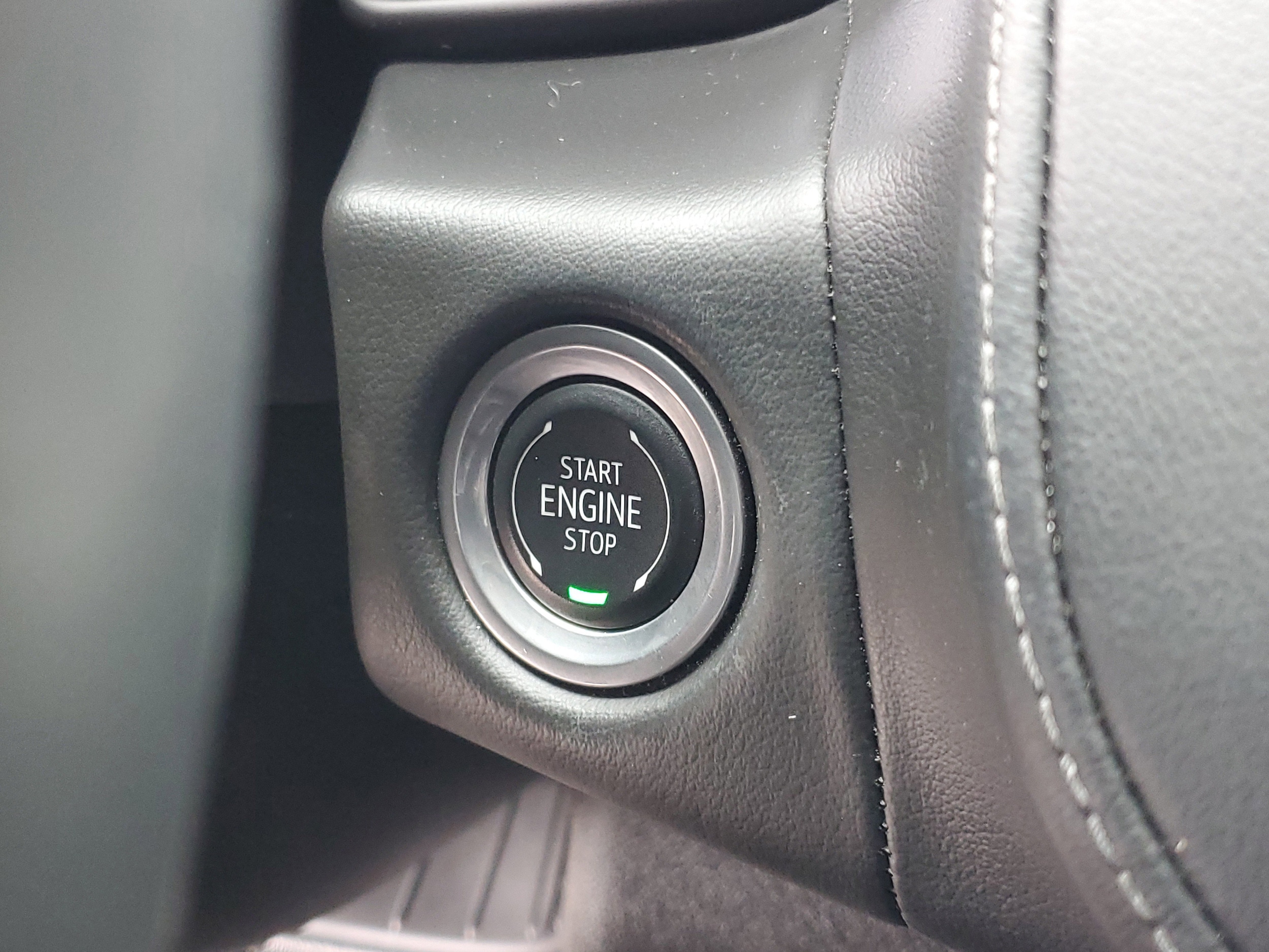 2024 GMC Yukon SLE - Photo 13