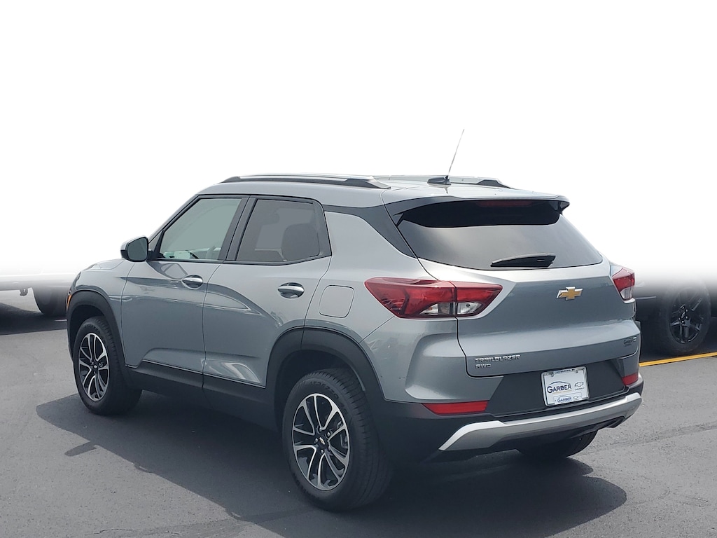 Used 2025 Chevrolet Trailblazer LT SUV