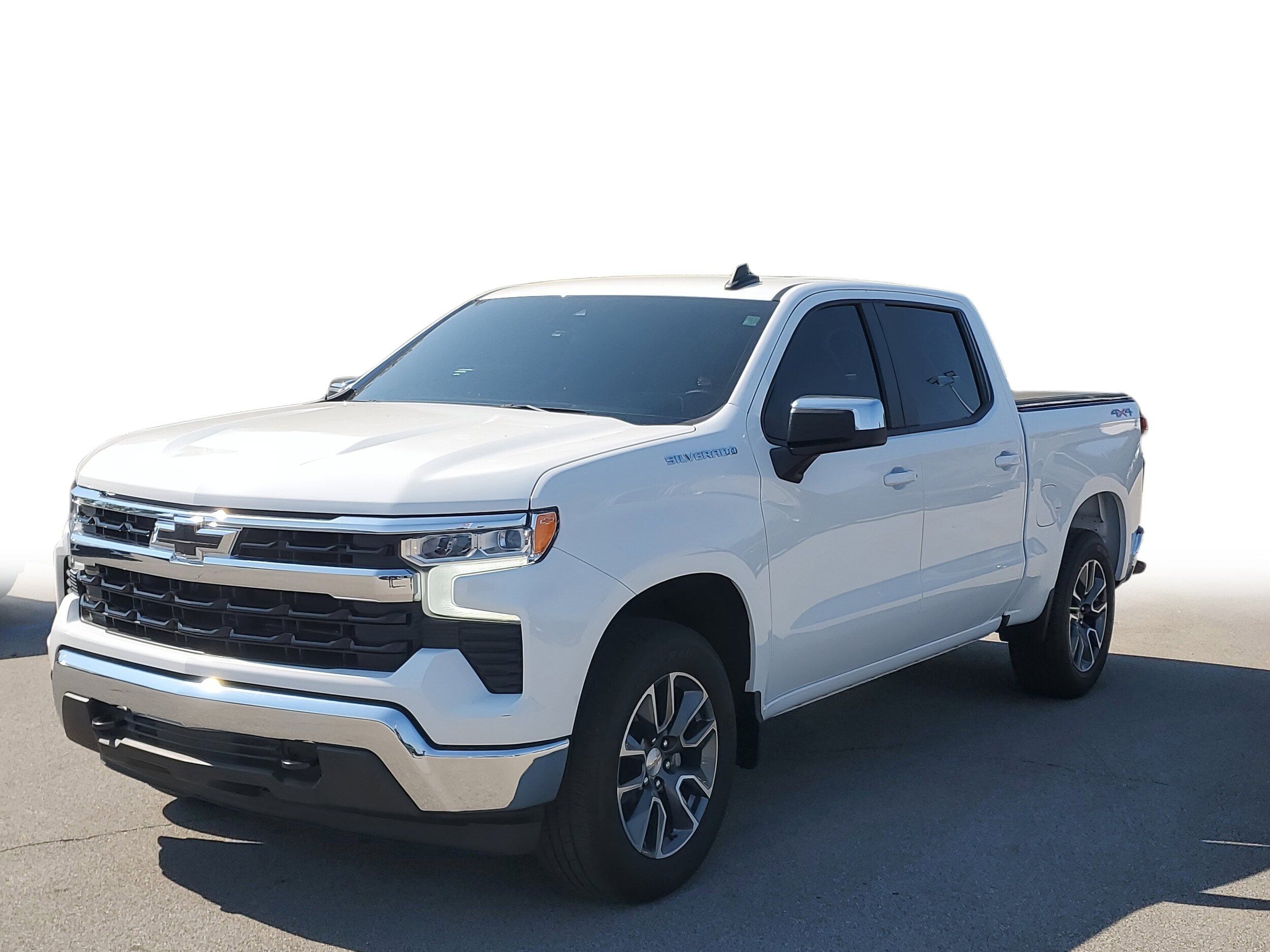 2024 Chevrolet Silverado 1500 LT photo 2