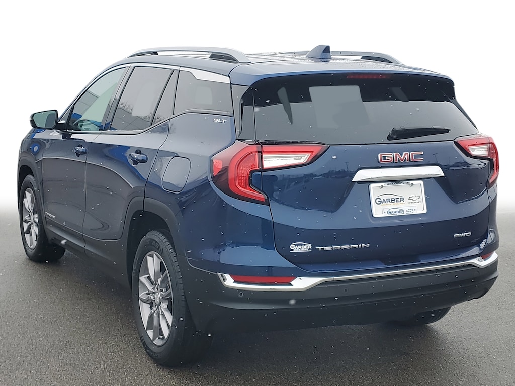 Used 2022 GMC Terrain SLT SUV