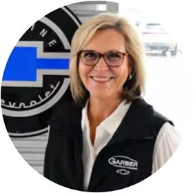 Staff member Cheri Thiel from ID_8f64d1