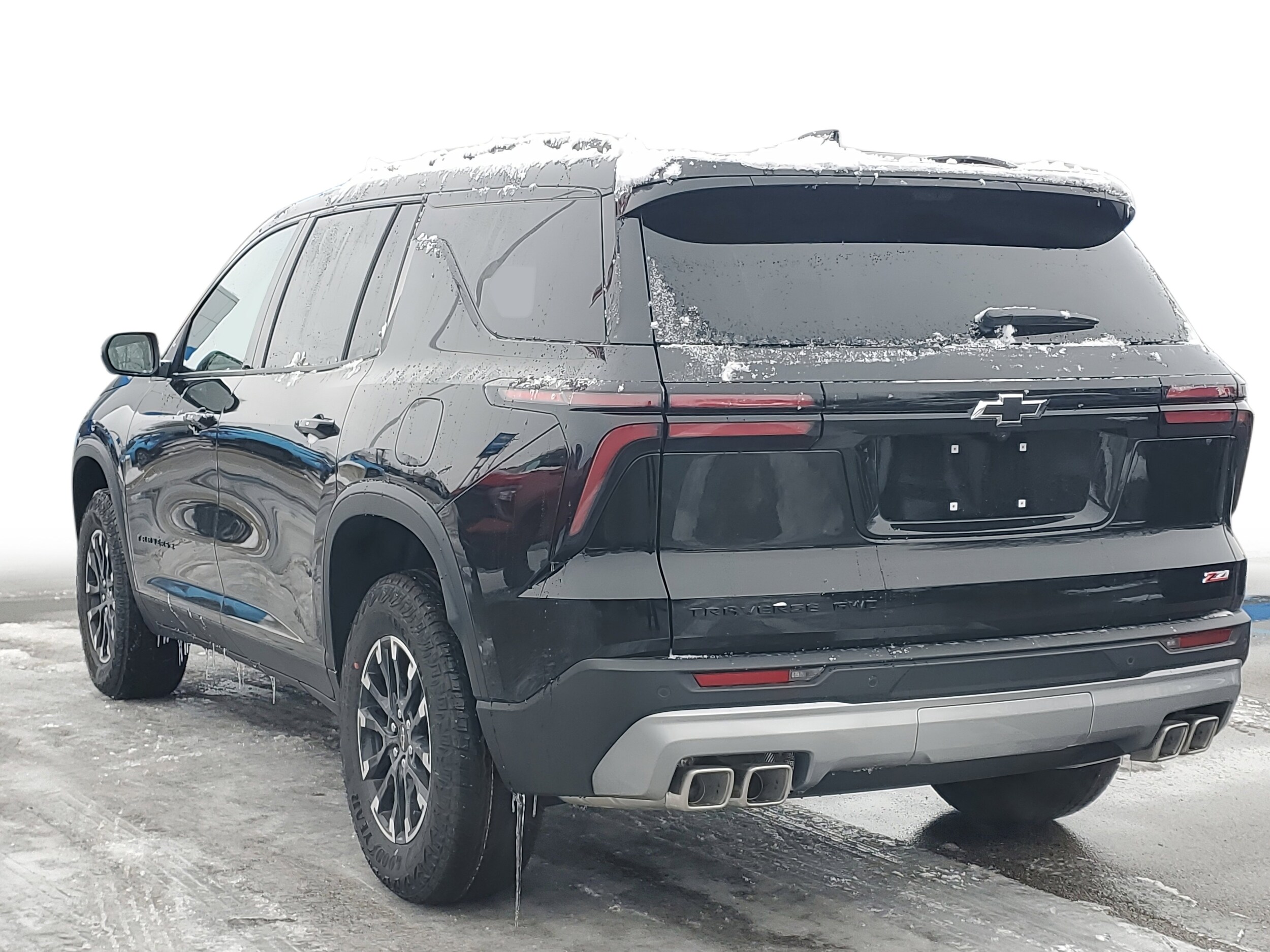 2026 Chevrolet Traverse Z71 photo 3
