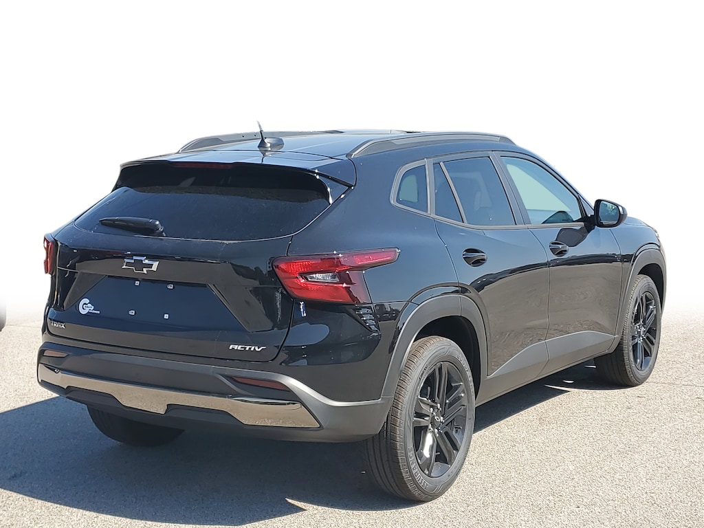 New 2025 Chevrolet Trax Activ SUV