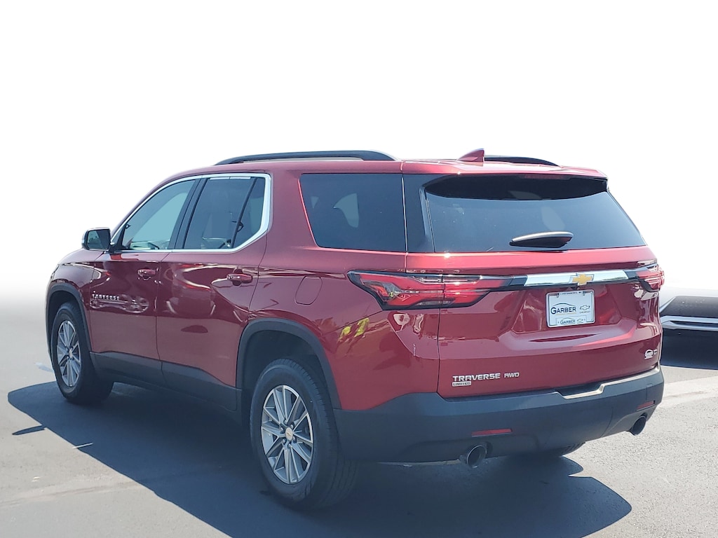 Used 2024 Chevrolet Traverse Limited LT Leather SUV