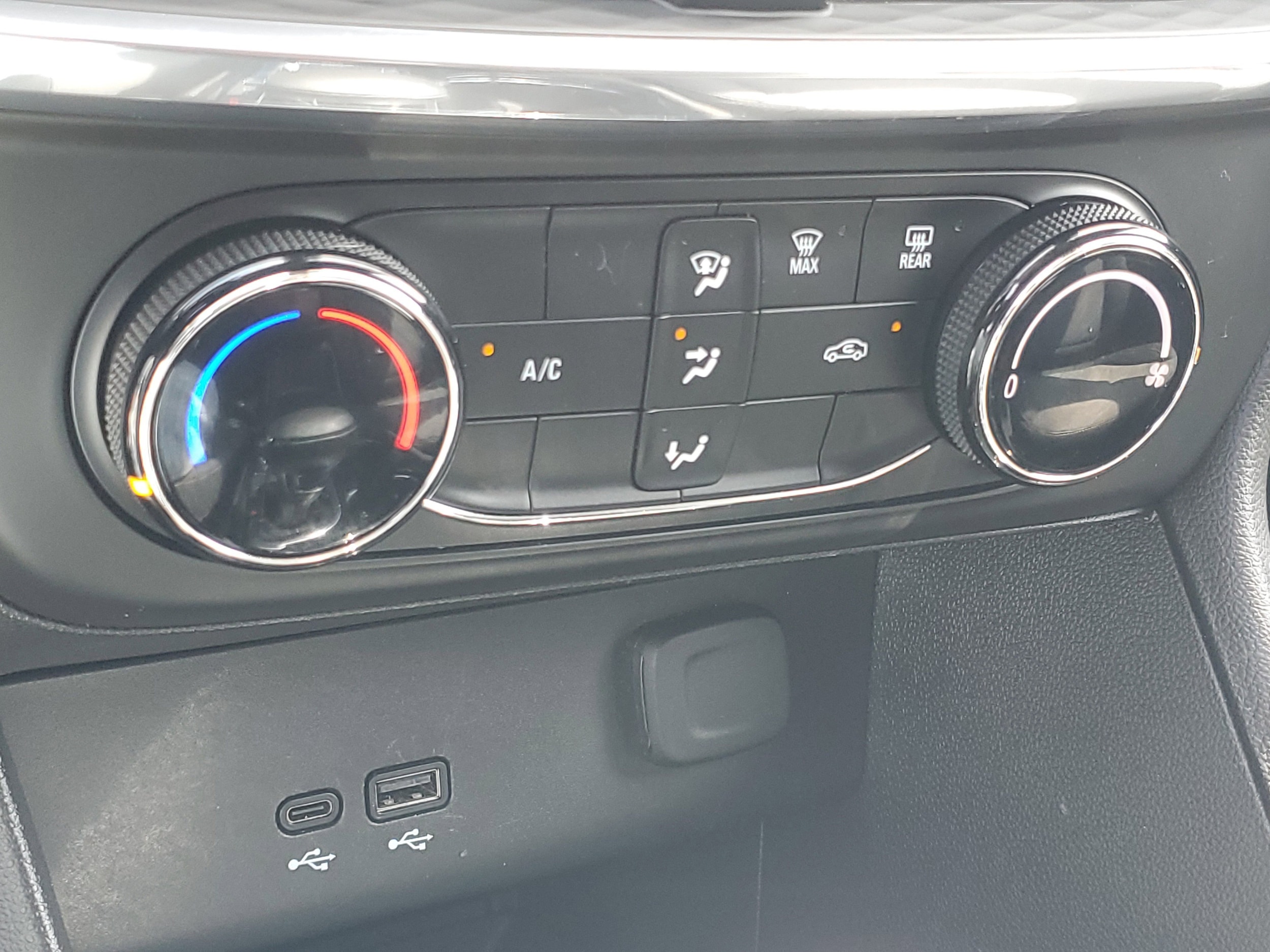 2025 Buick Encore GX Preferred - Photo 14