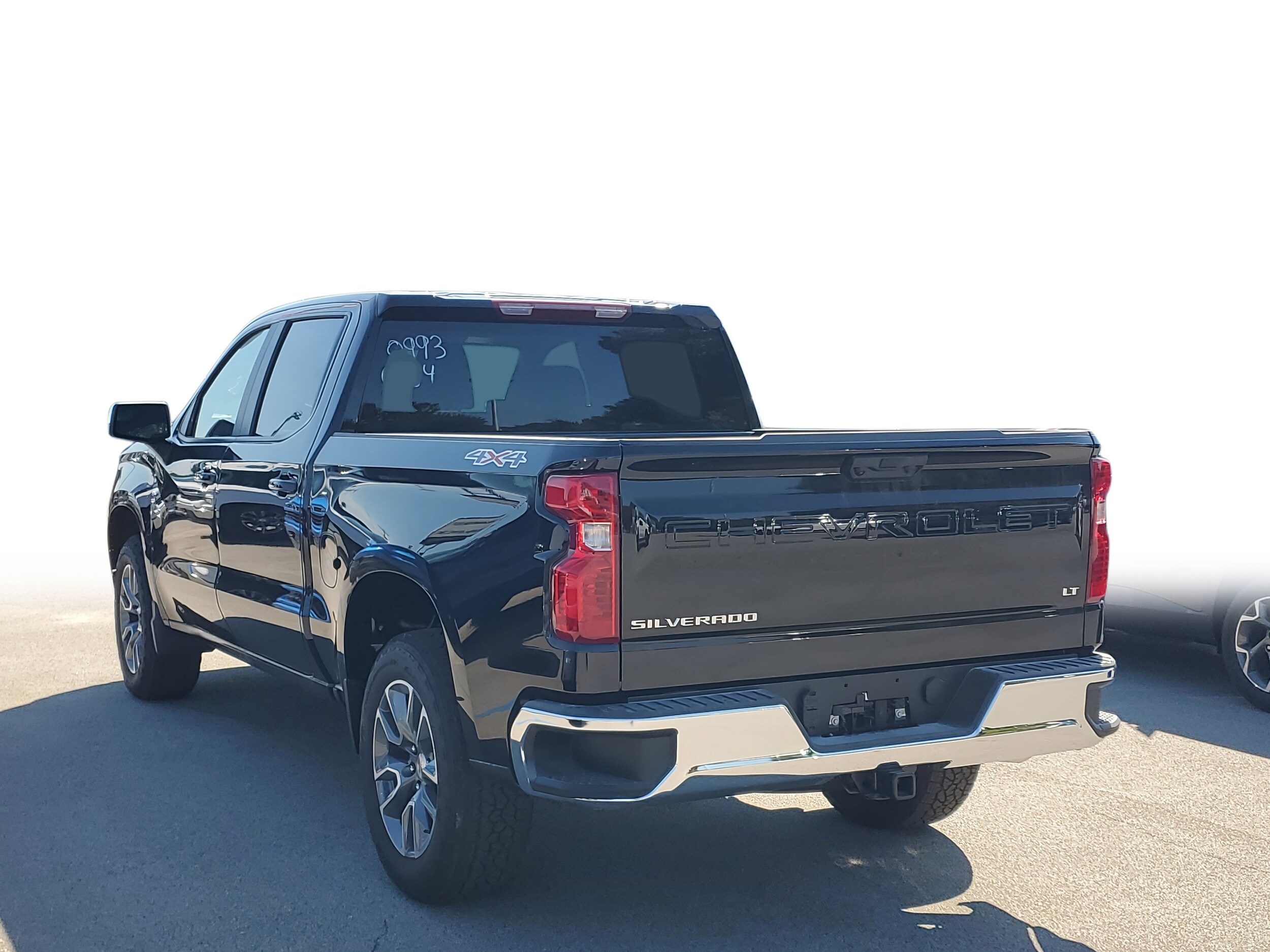 2026 Chevrolet Silverado 1500 LT photo 2