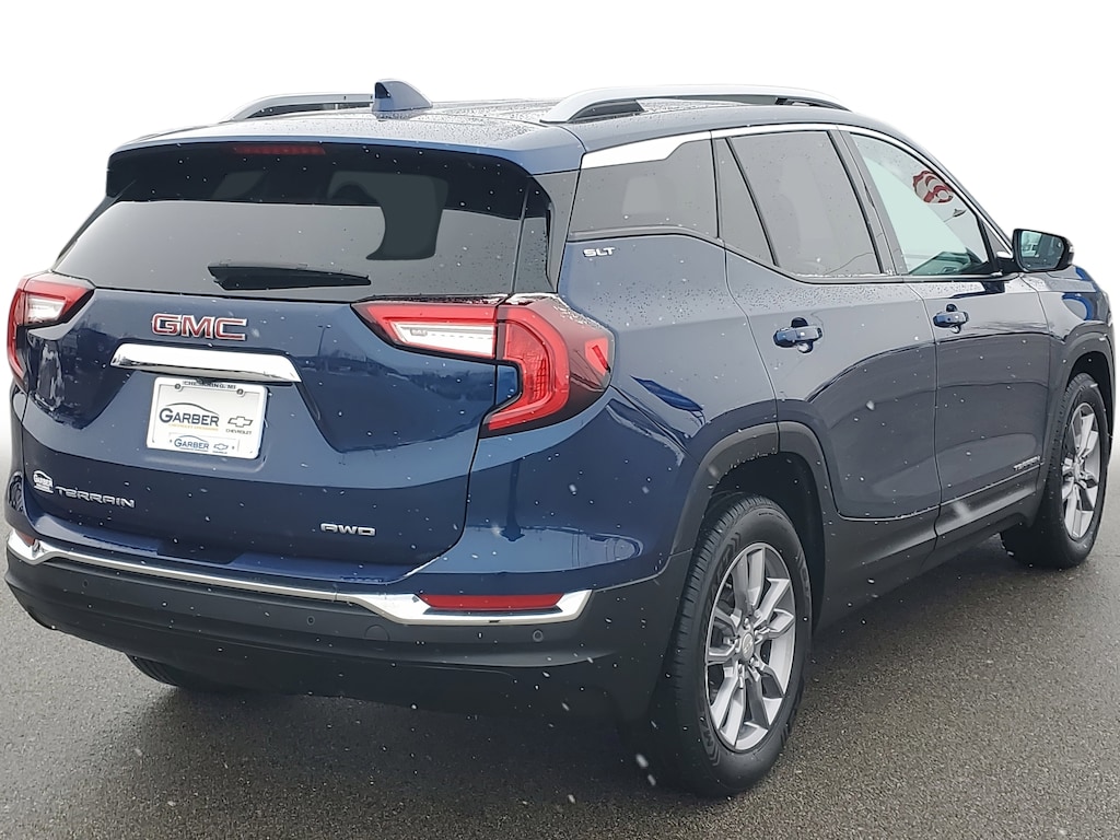 Used 2022 GMC Terrain SLT SUV