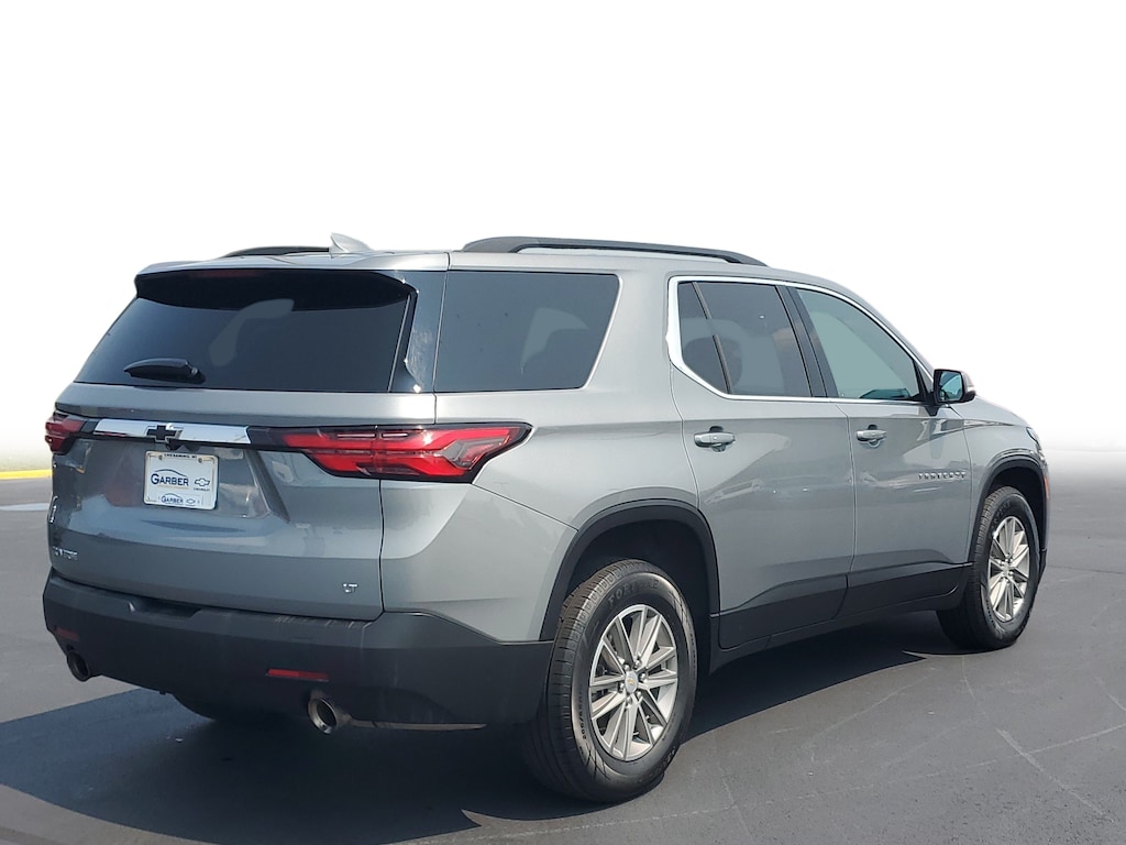 Used 2023 Chevrolet Traverse LT Cloth SUV