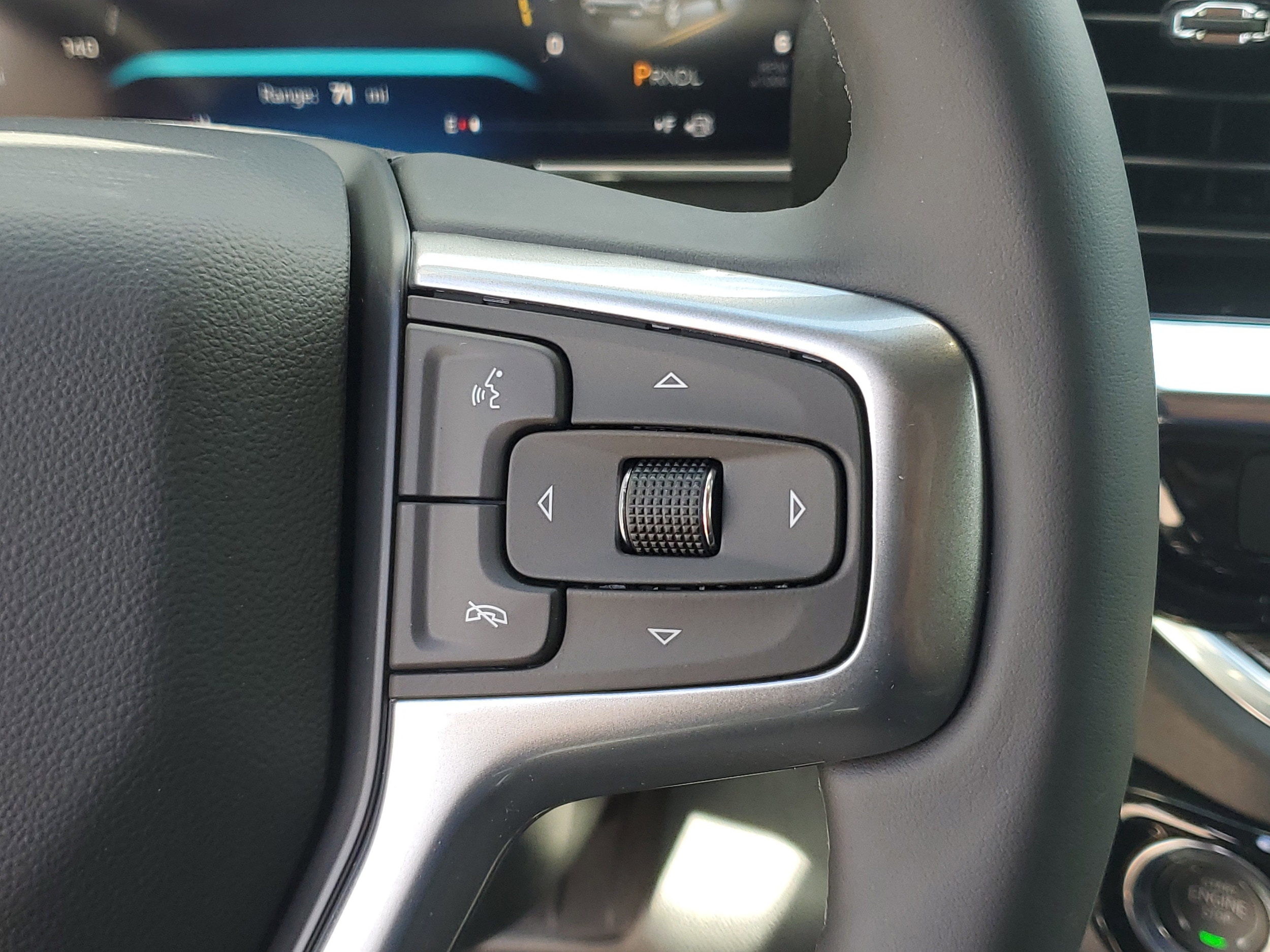 2026 Chevrolet Silverado 1500 LT - Photo 10