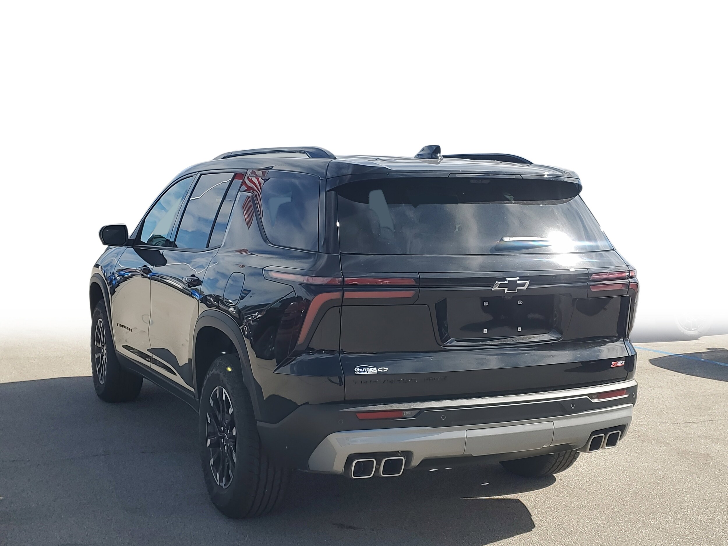 2026 Chevrolet Traverse Z71 photo 3
