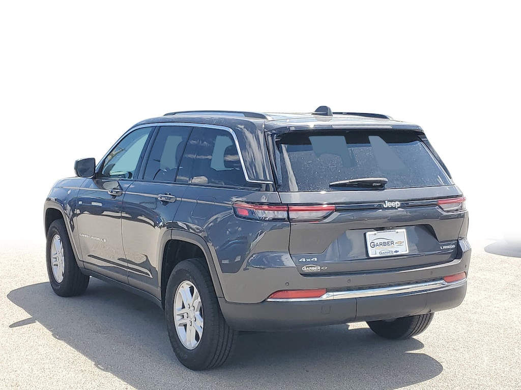 Used 2023 Jeep Grand Cherokee Laredo 4x4 SUV
