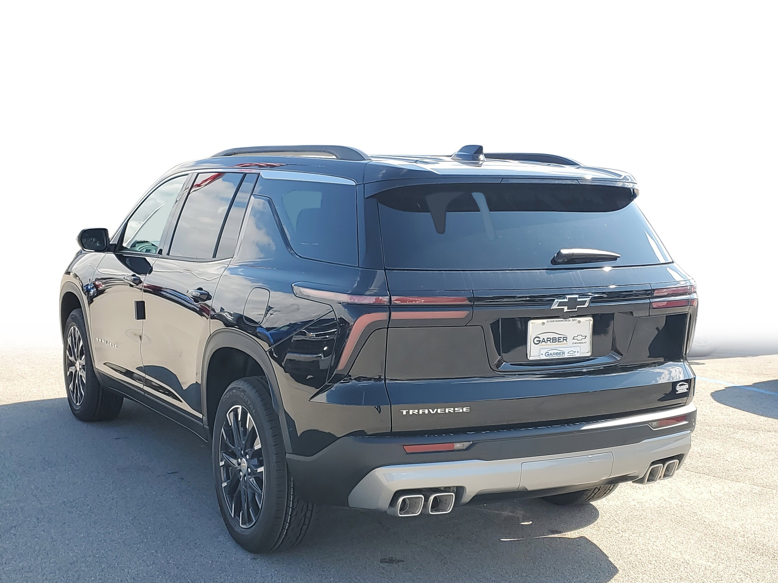 2026 Chevrolet Traverse photo 3