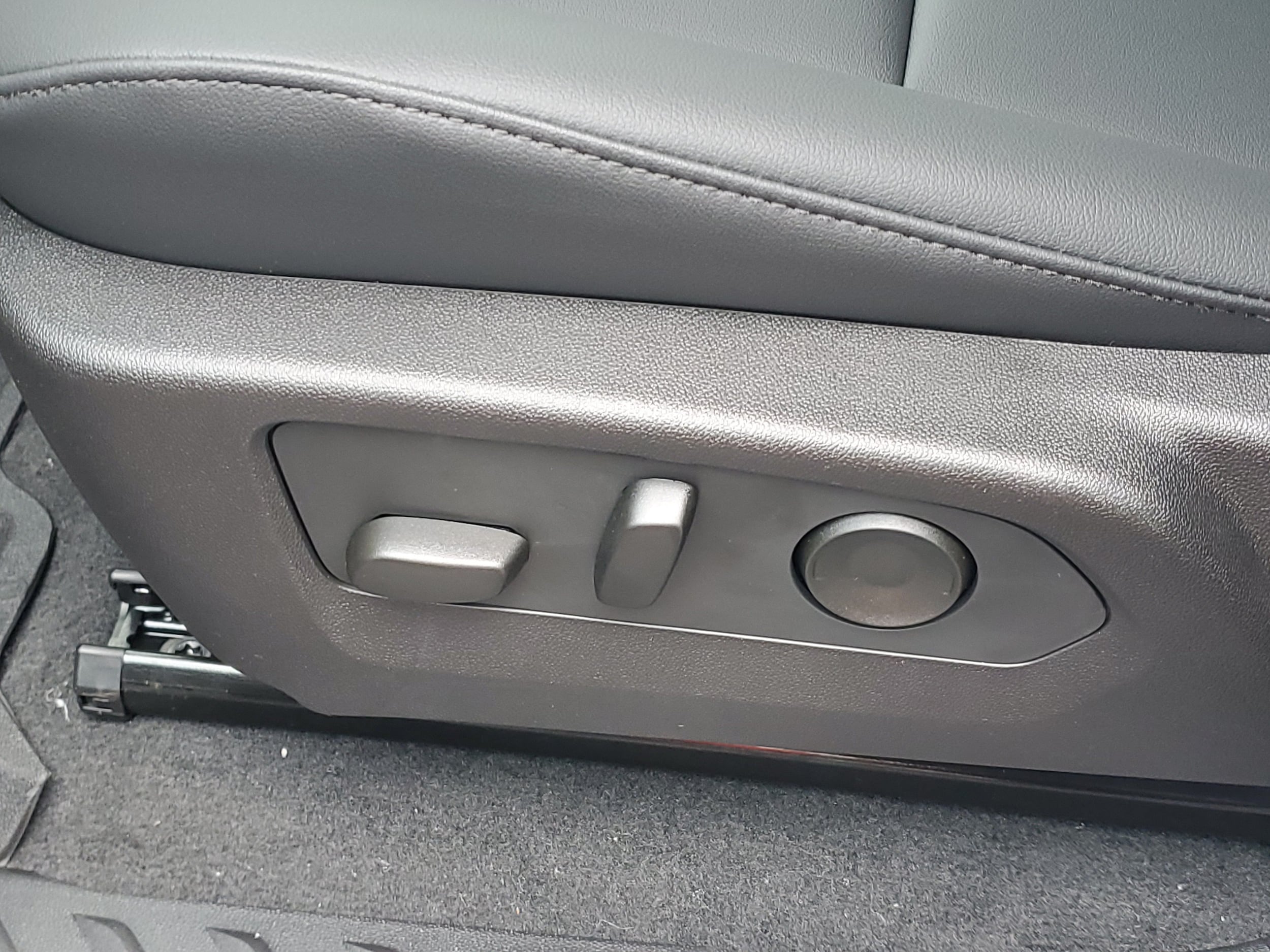 2026 Chevrolet Colorado Trail Boss - Photo 30