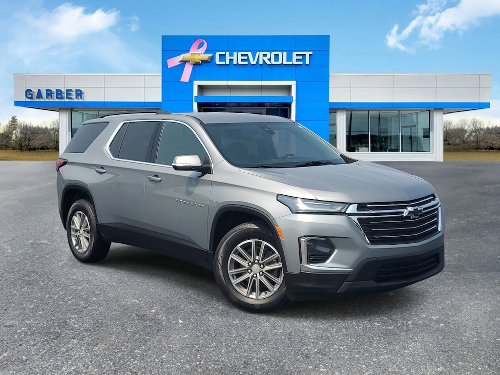 Used 2023 Chevrolet Traverse LT Cloth SUV