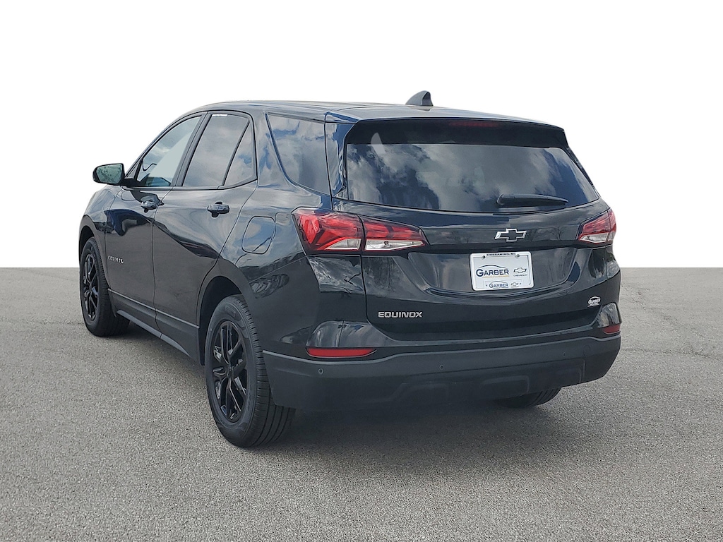 Used 2023 Chevrolet Equinox LS SUV
