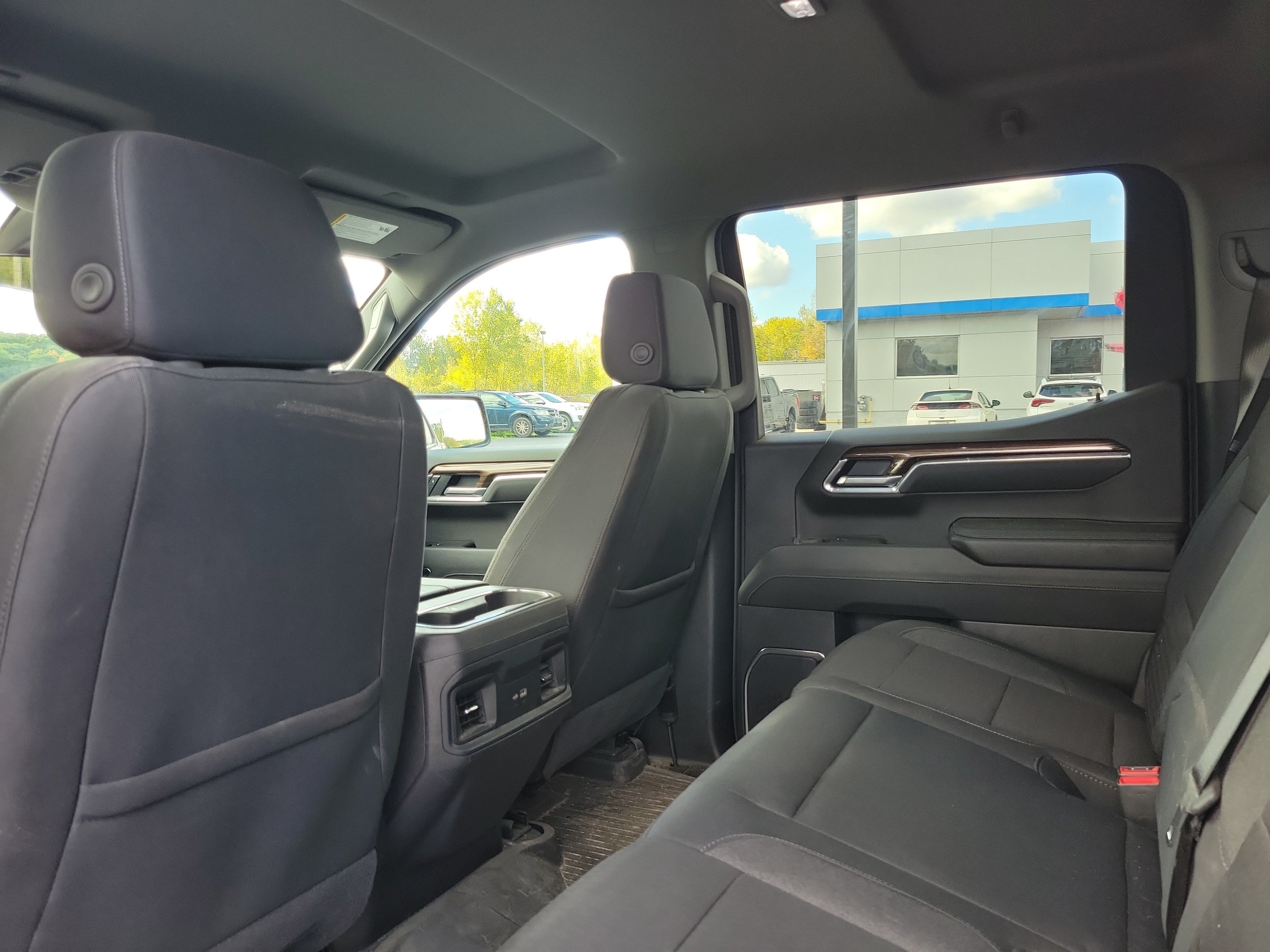2025 Chevrolet Silverado 1500 LT Trail Boss - Photo 31