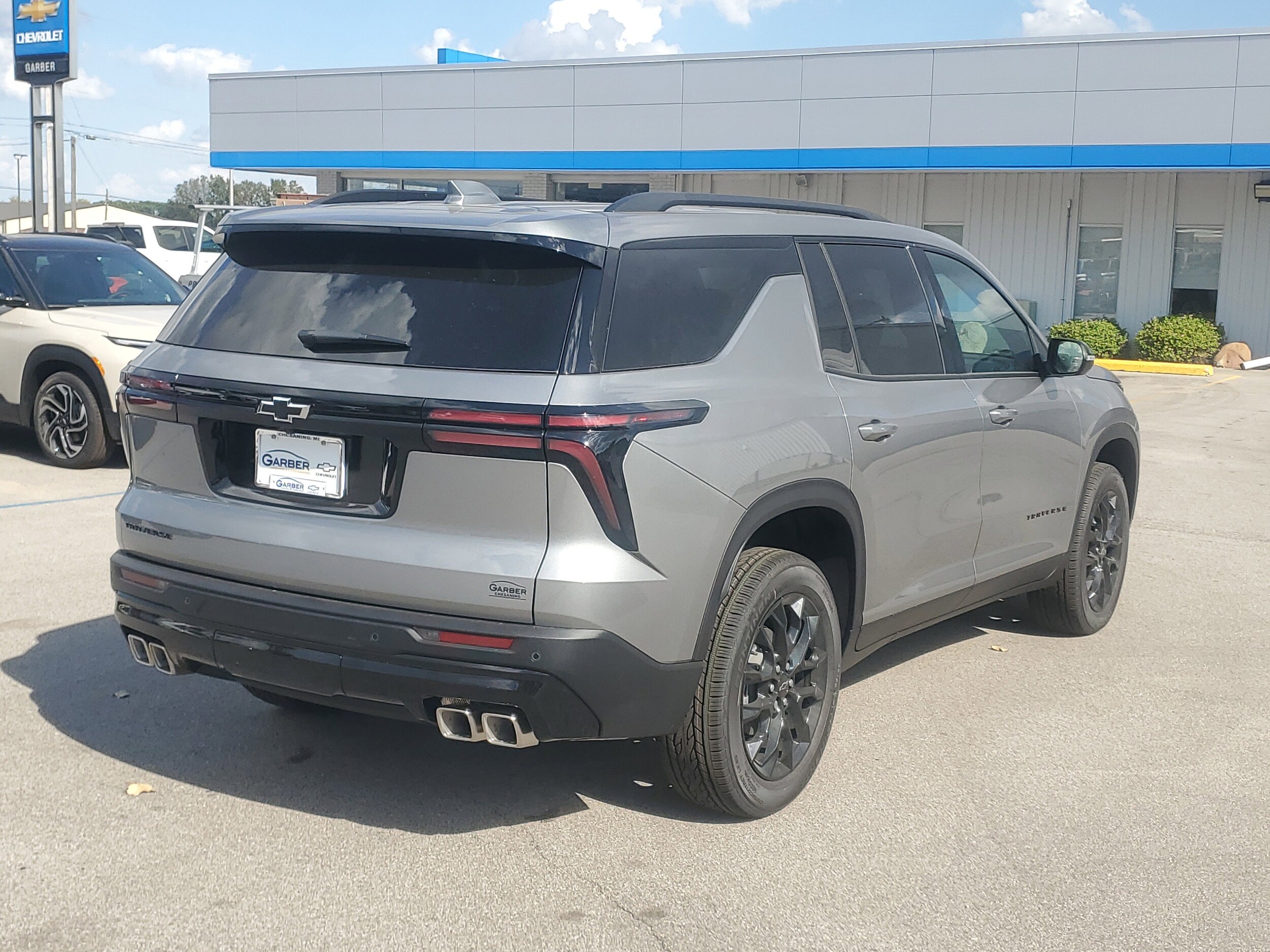 2026 Chevrolet Traverse photo 2