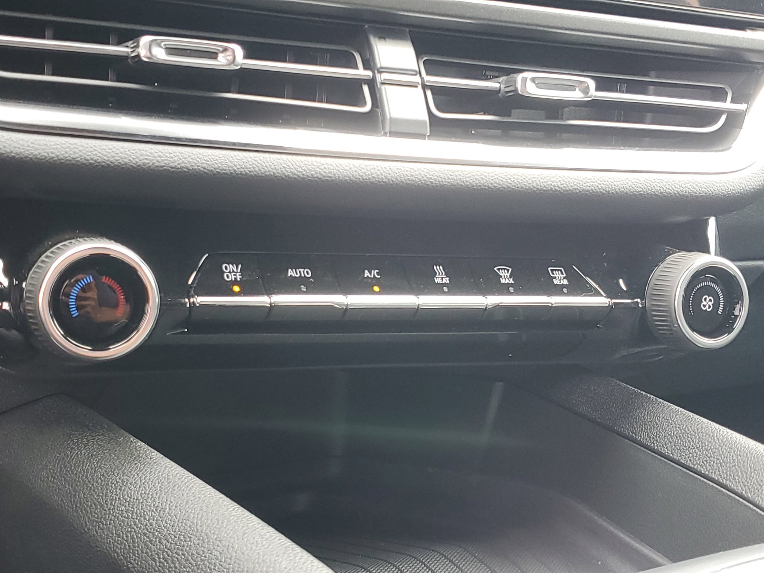 2026 Chevrolet Equinox EV 1LT - Photo 16