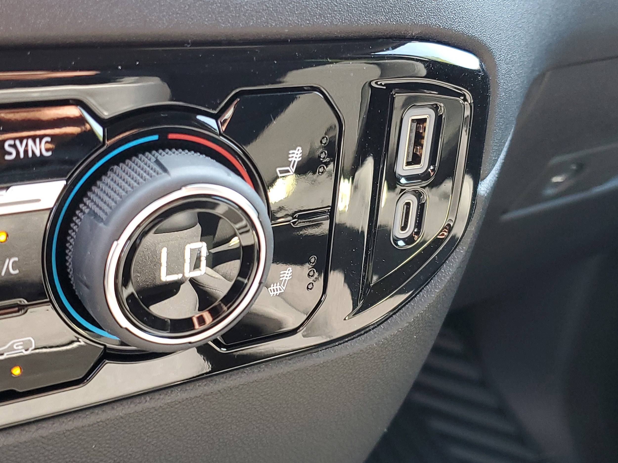 2026 Chevrolet Silverado 1500 LT - Photo 18