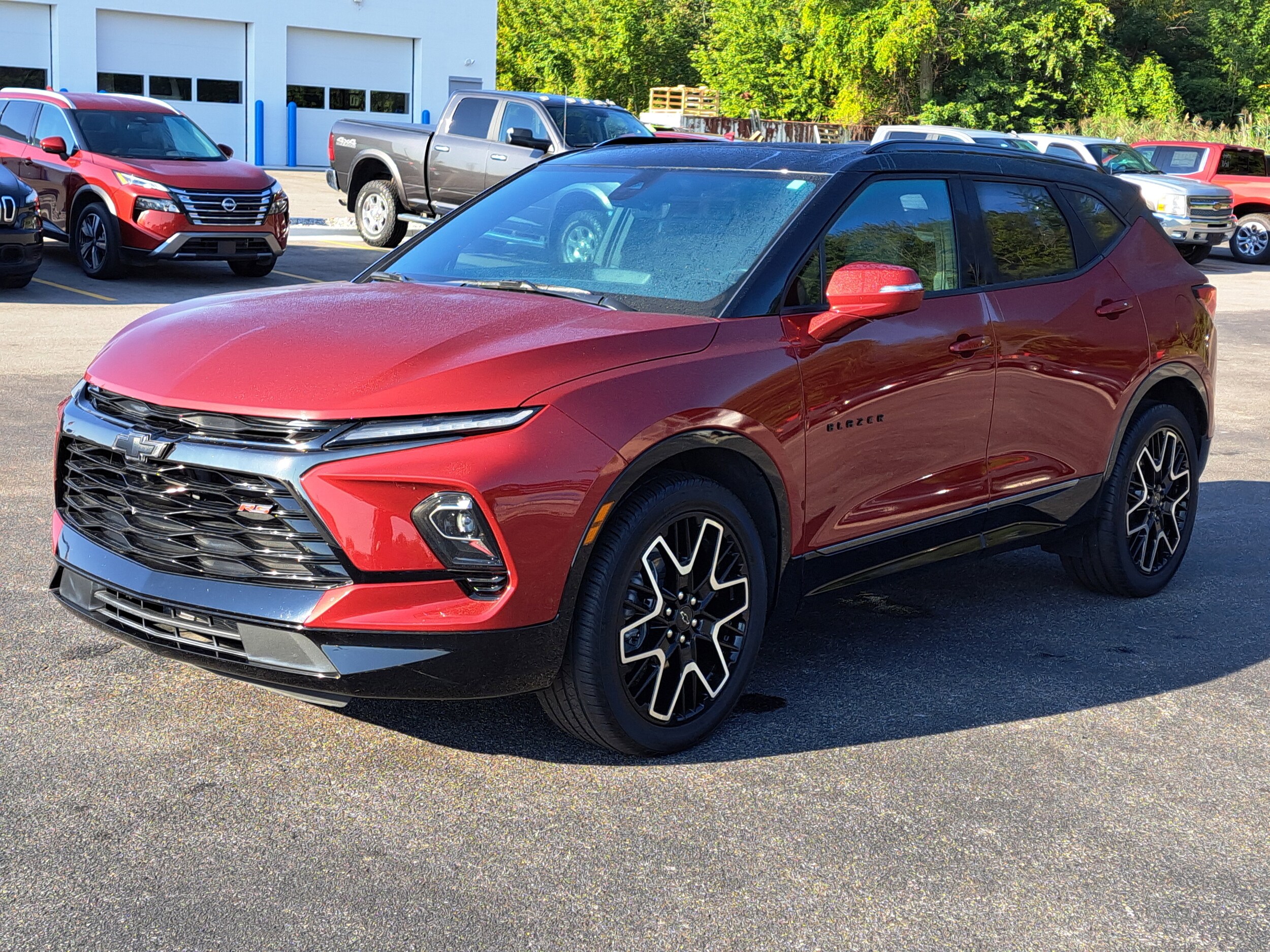 2023 Chevrolet Blazer RS photo 2