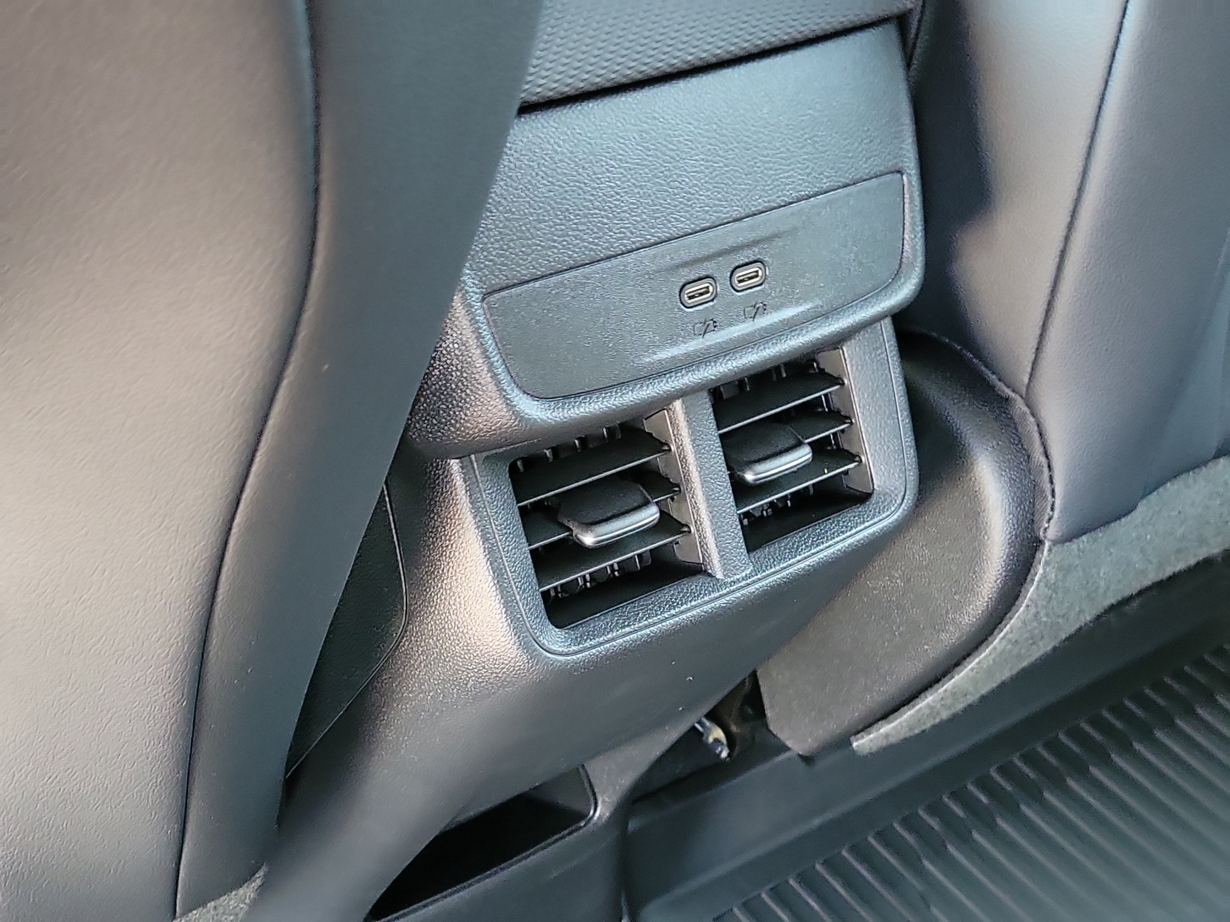 2027 Chevrolet Equinox LT - Photo 27