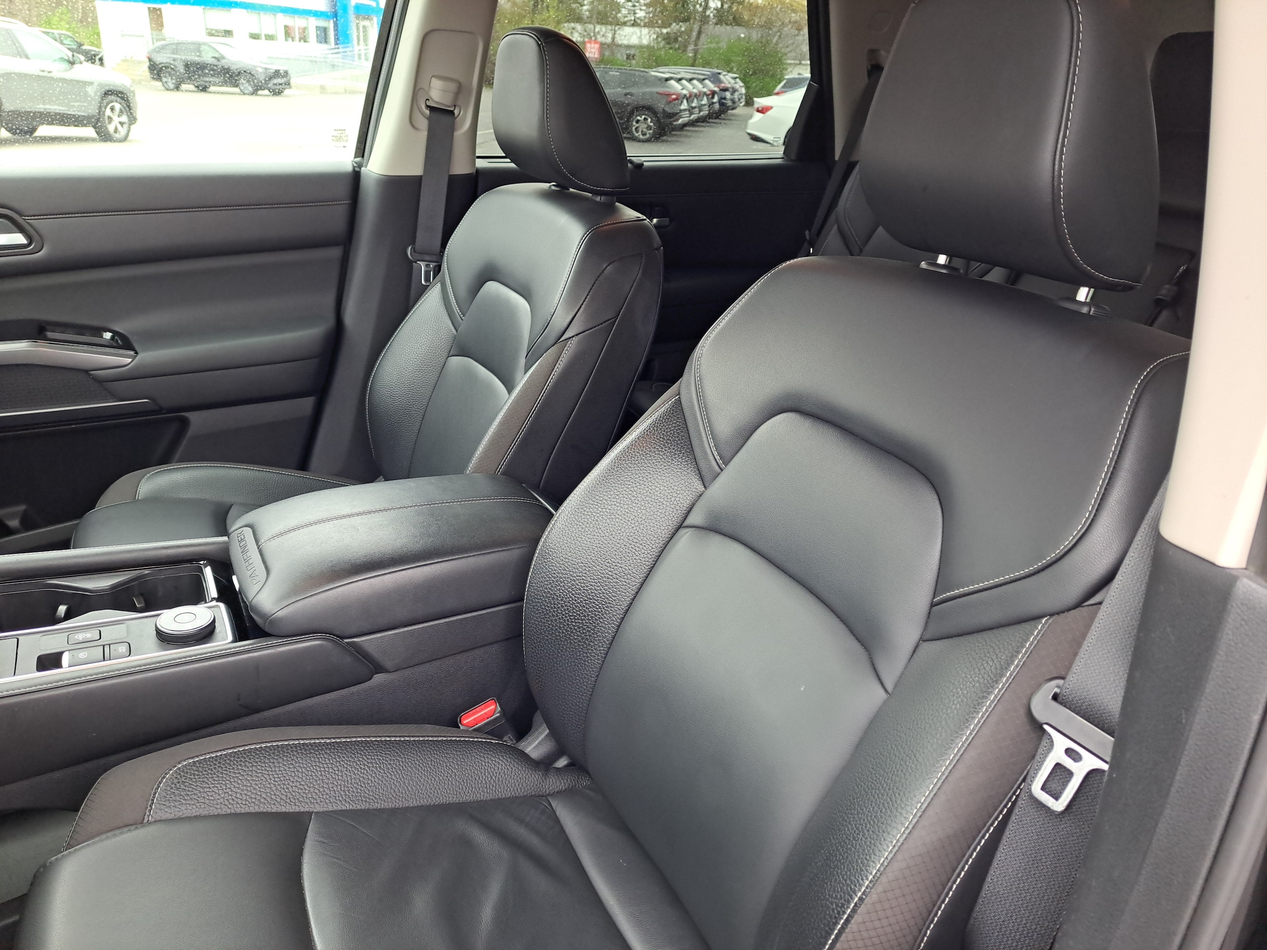 2022 Nissan Pathfinder SL - Photo 8