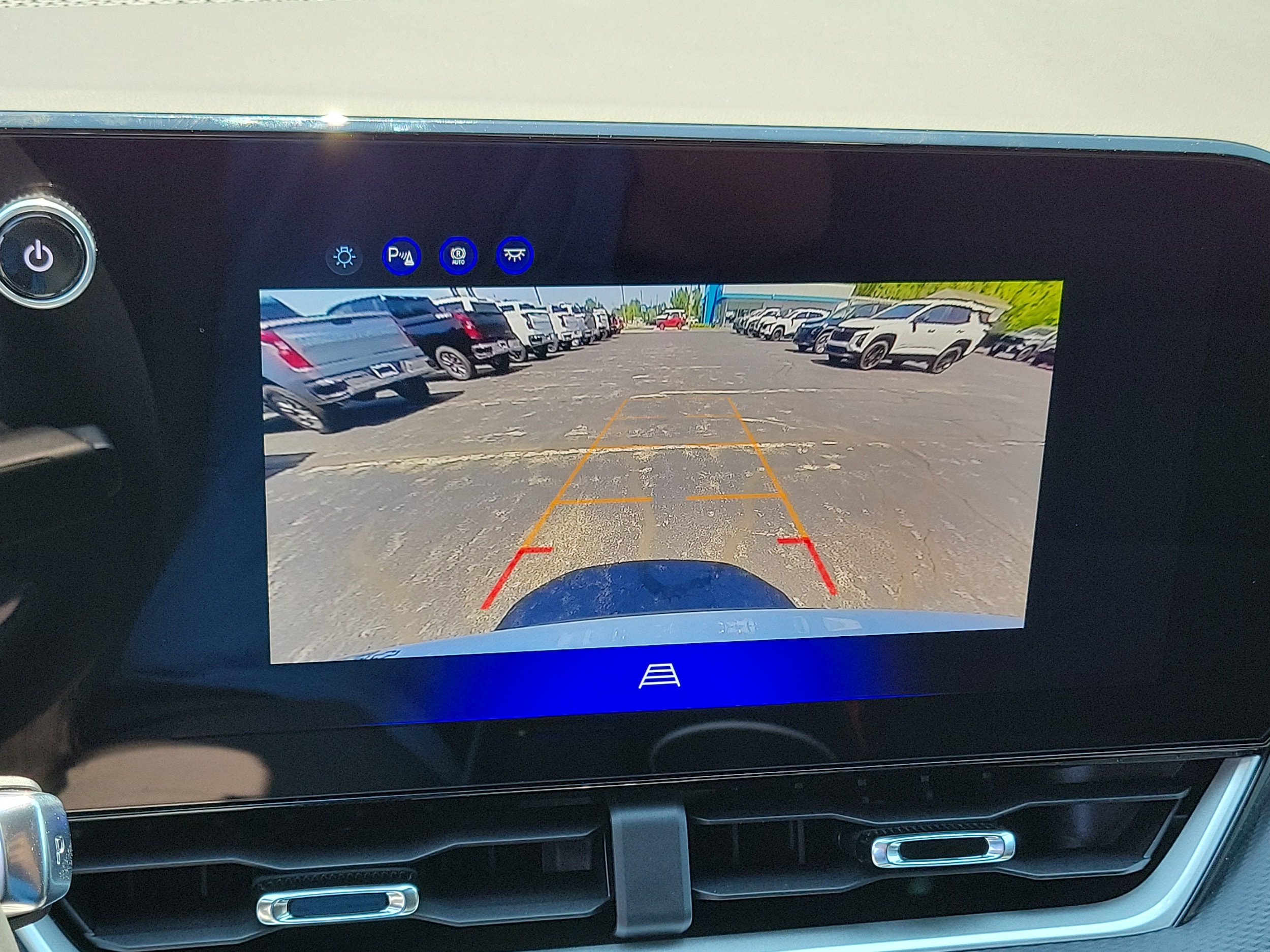 2027 Chevrolet Equinox LT - Photo 17